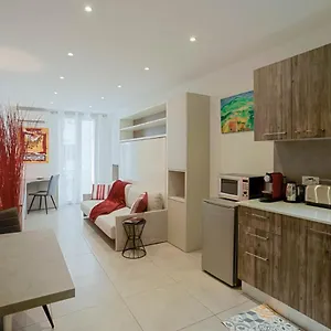 Apartment #3 Bottero A 2mins De La Mer & Promenade Des Anglais, Nice