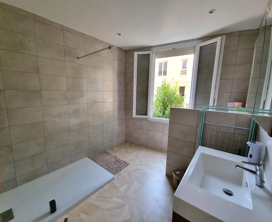 Bel Appartement 2 Chambres Climatise Centre Ville Nicea 0*,